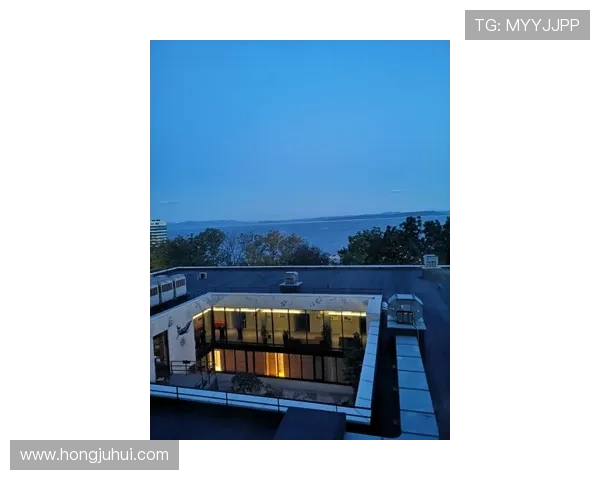 凯旋门官网直营提供专业的客服支持，解决玩家在游戏中的各种疑问